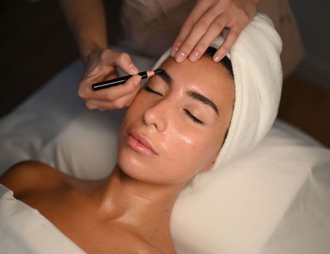 Laminadon de cejas en el centro de zaragoza